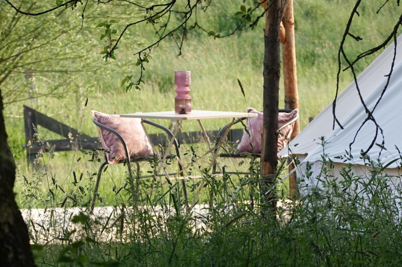 מלון בסטון Glamping Du Moulin מראה חיצוני תמונה