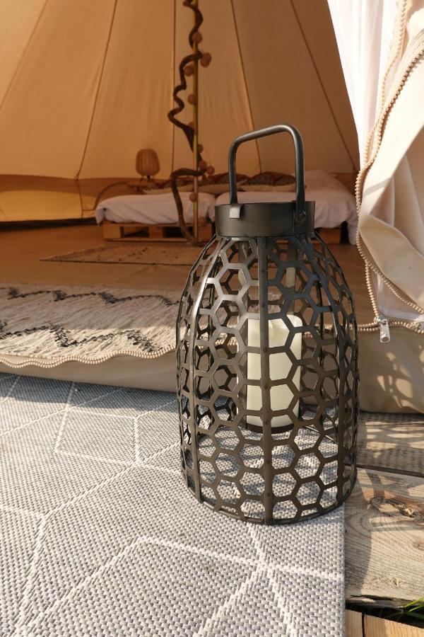 מלון בסטון Glamping Du Moulin מראה חיצוני תמונה