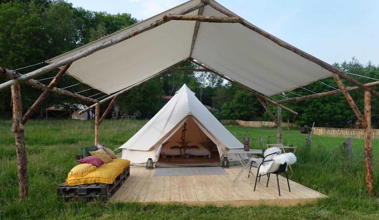 מלון בסטון Glamping Du Moulin מראה חיצוני תמונה